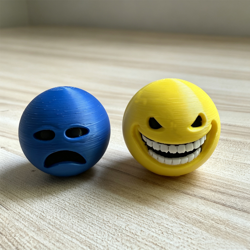 3D Printing Examples - Evil Verity Ball Statuetta Stampata in
